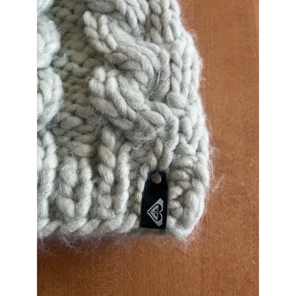 Roxy‎ Women's Mint Green NEW Cable Knit Pom Beanie Hat Winter Fall